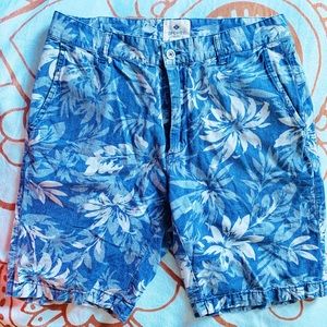 Sperry Chambray Indigo Blue Floral Print Shorts
